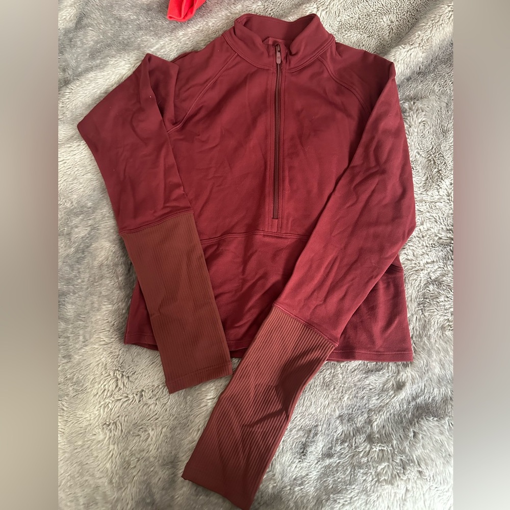 Lululemon half zip size 2